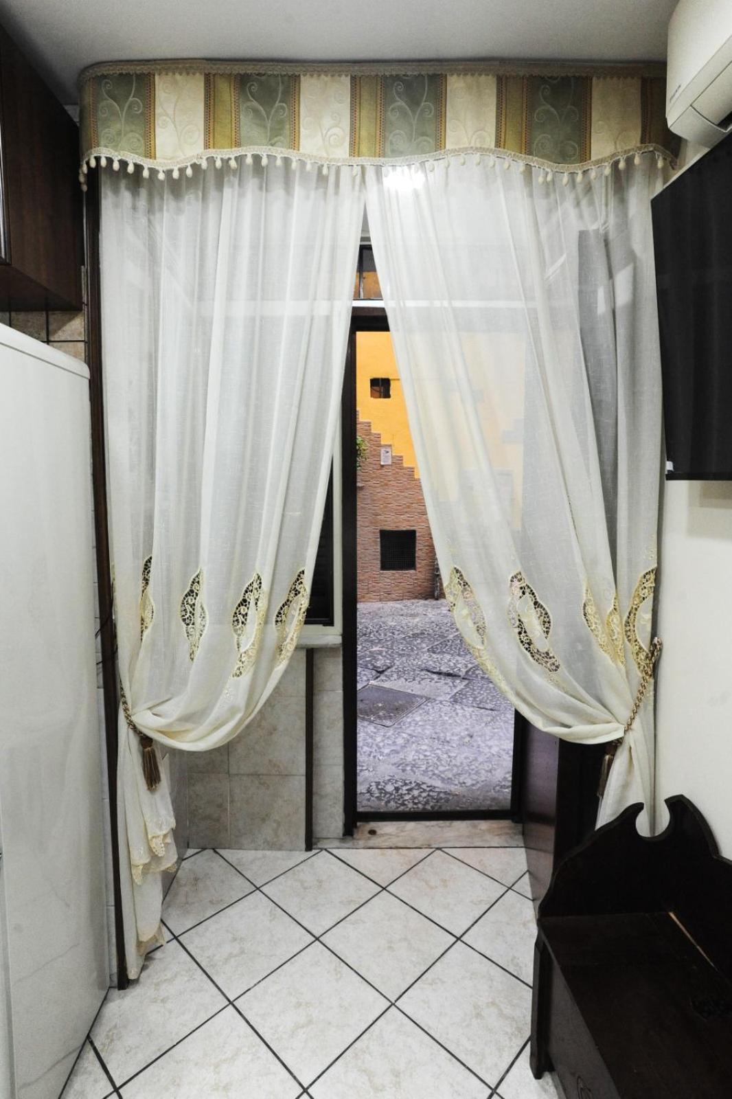 La Casa Di Nancy Next Plebiscito Apartment Naples Exterior photo